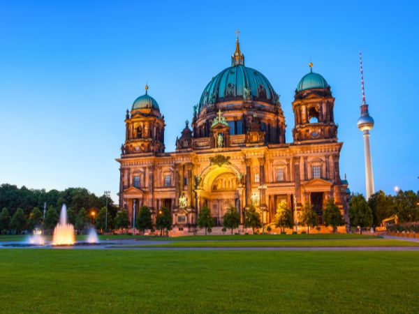 Ten Unforgettable Landmarks That Capture the Essence of Berlin